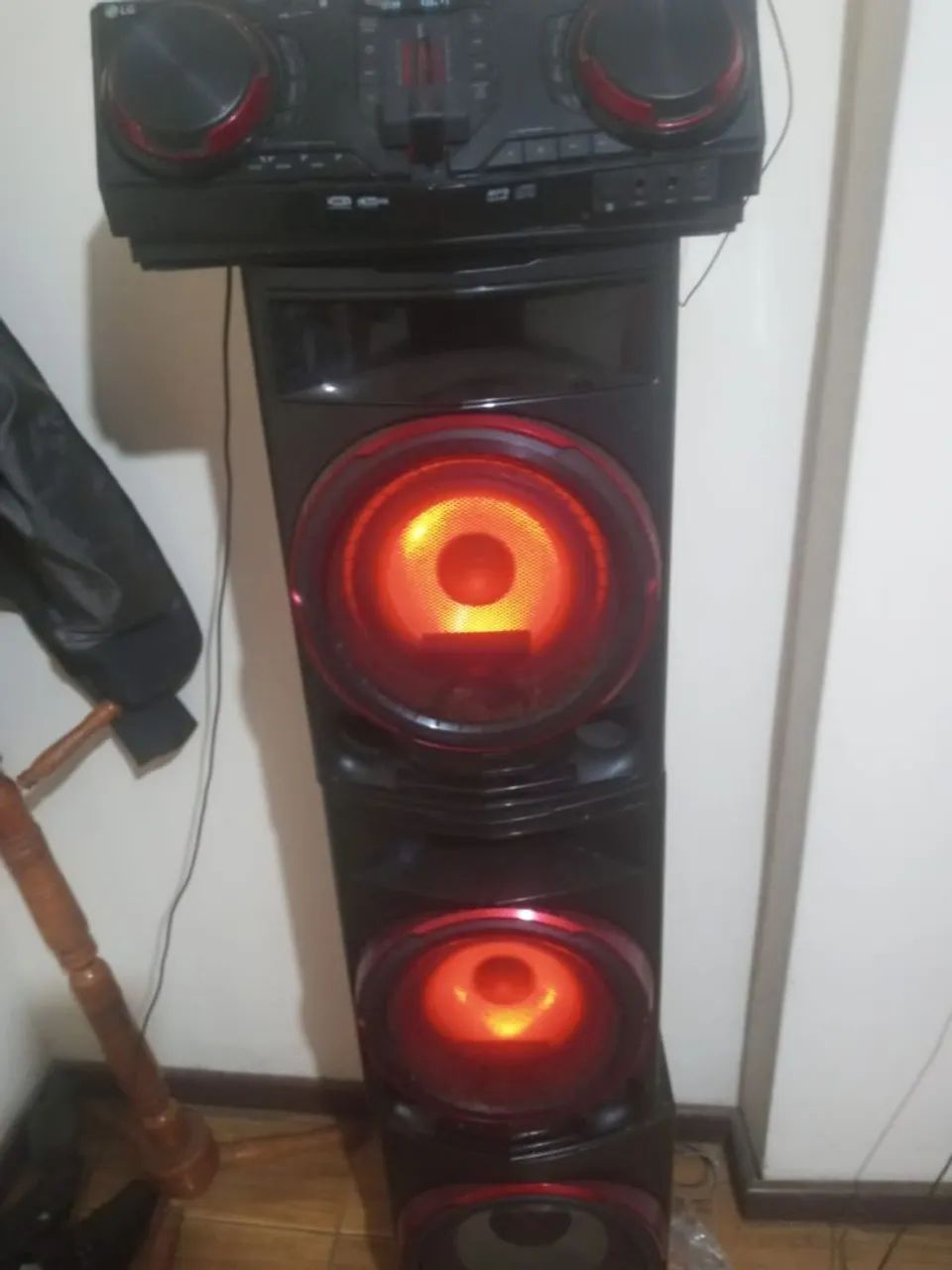 Som lg XBOOM .