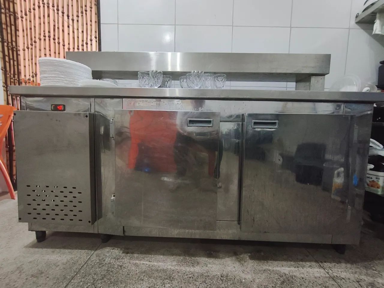 BALCÃO GOURMET REFRIGERADO EM AÇO DA FRILUX