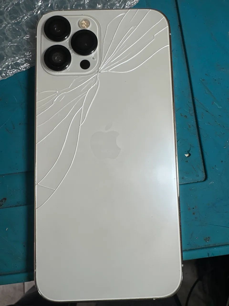 Celular semi novo