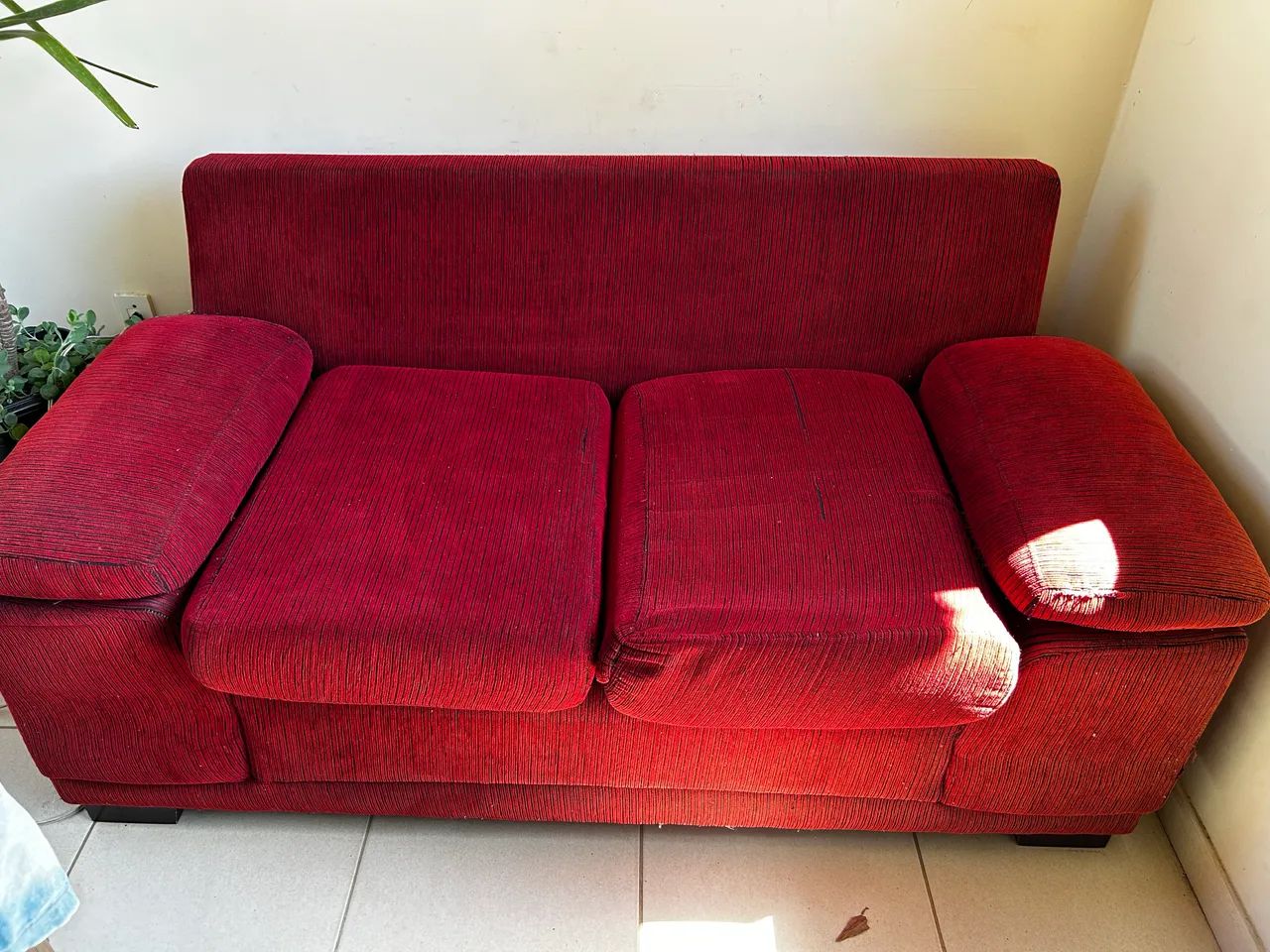 Sofá Confortável - Ótimo Custo Benefício  - Foto 4