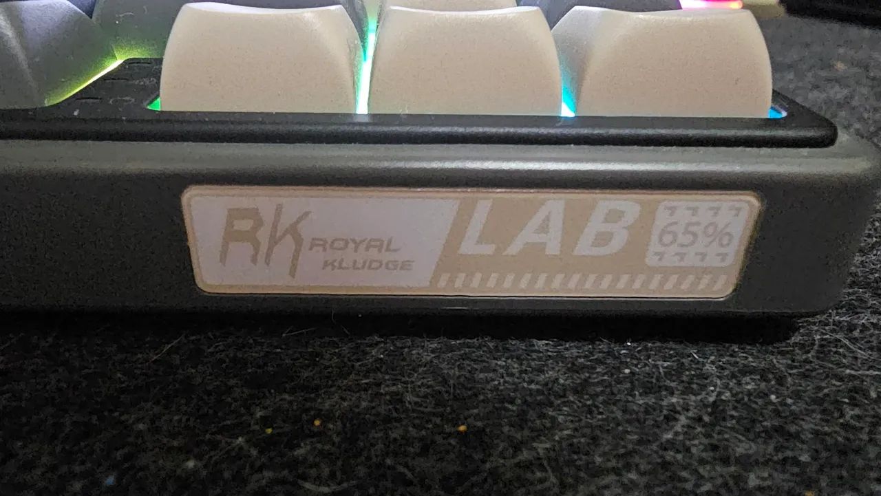 Teclado mecânico Royal Kludge 65 - Foto 3