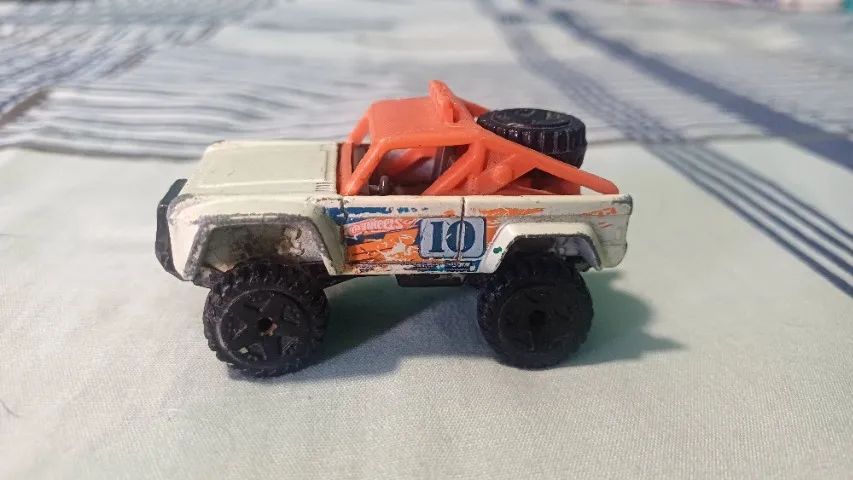  Hot Wheels Custom Ford Bronco 2010 - Foto 4