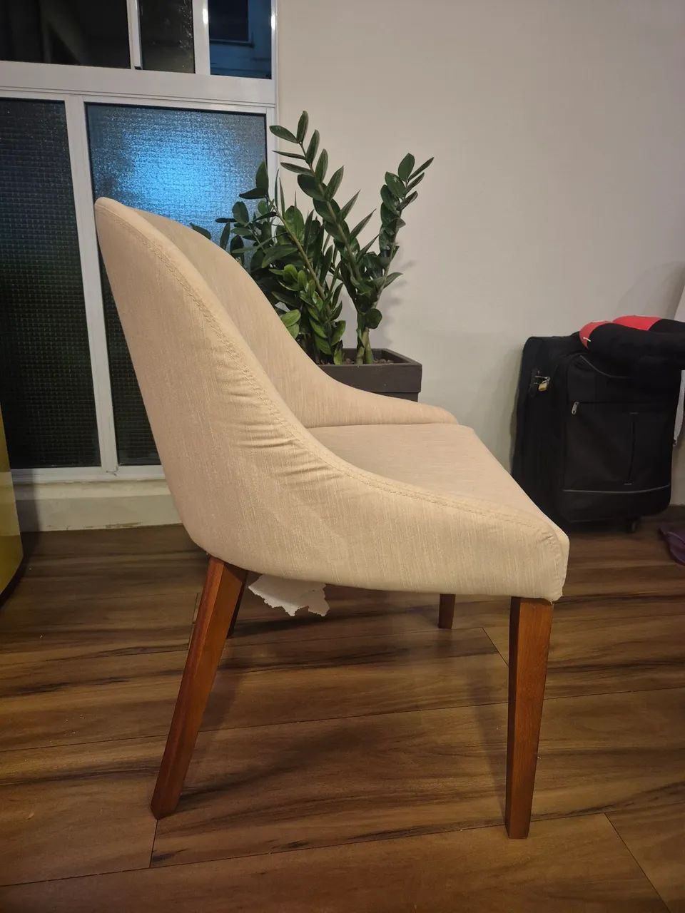 Poltrona para quarto em linho - Foto 2