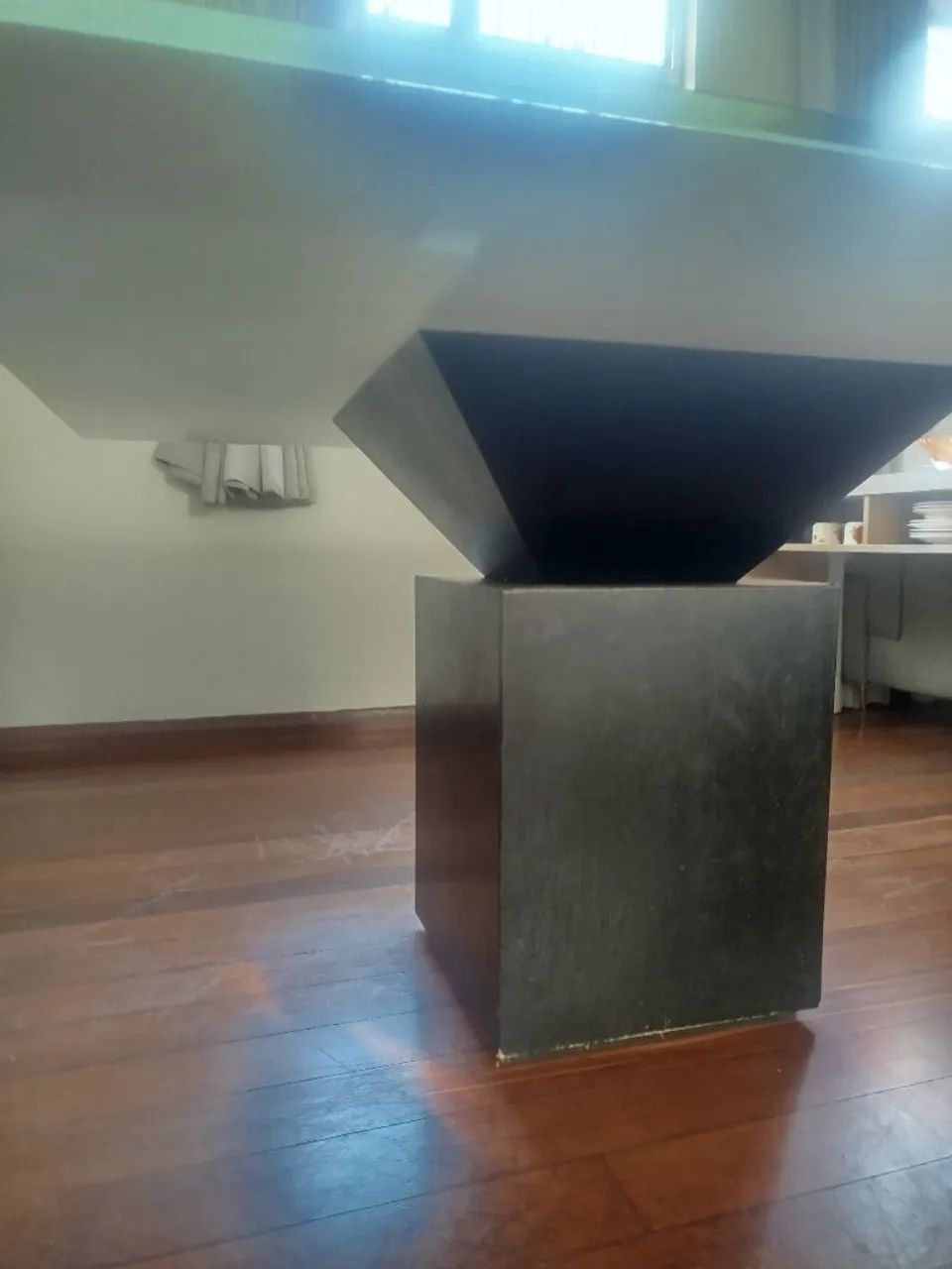 VENDO MESA DE JANTAR COM URGÊNCIA. - Foto 2