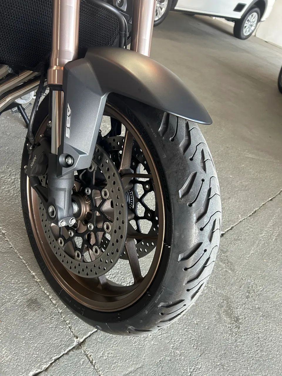 CB 650R ABS 2022 c/ 12.000 km  - Foto 2