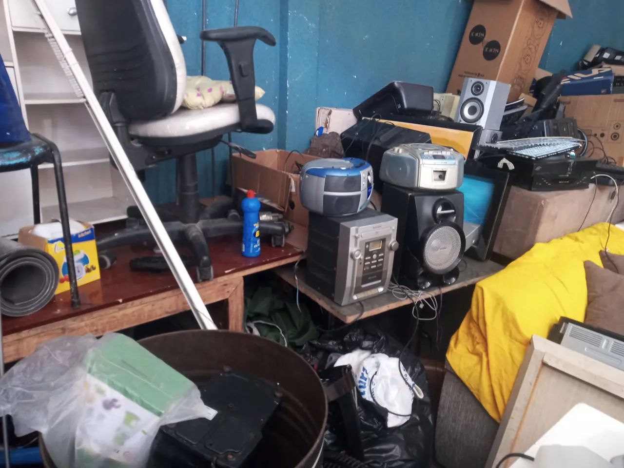 Grande quantidade de eletrónicos e produtos - Foto 3