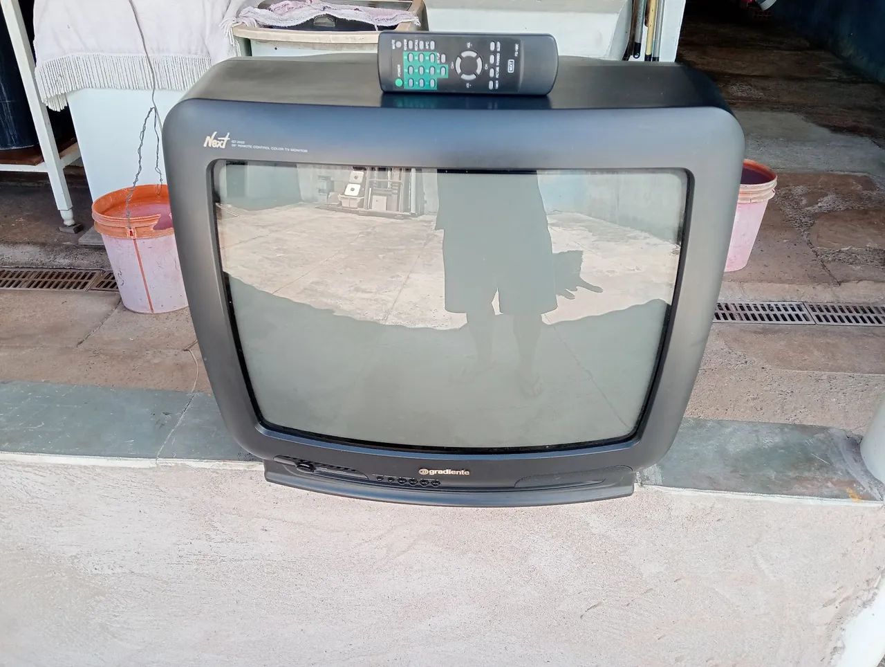 Vendo tv de 20 polegadas 