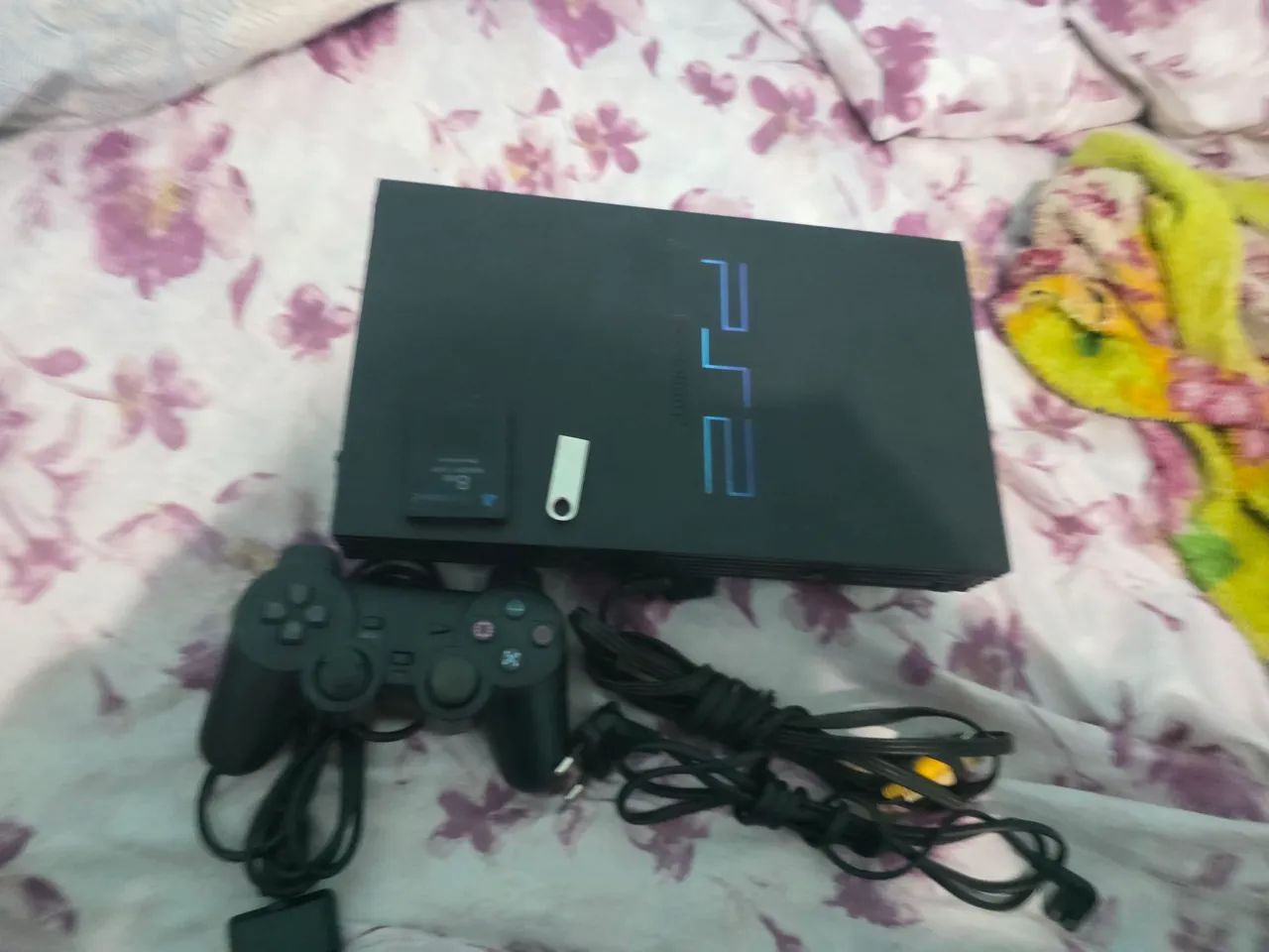PlayStation 2 Fat dois controles e 30 jogos - Foto 3