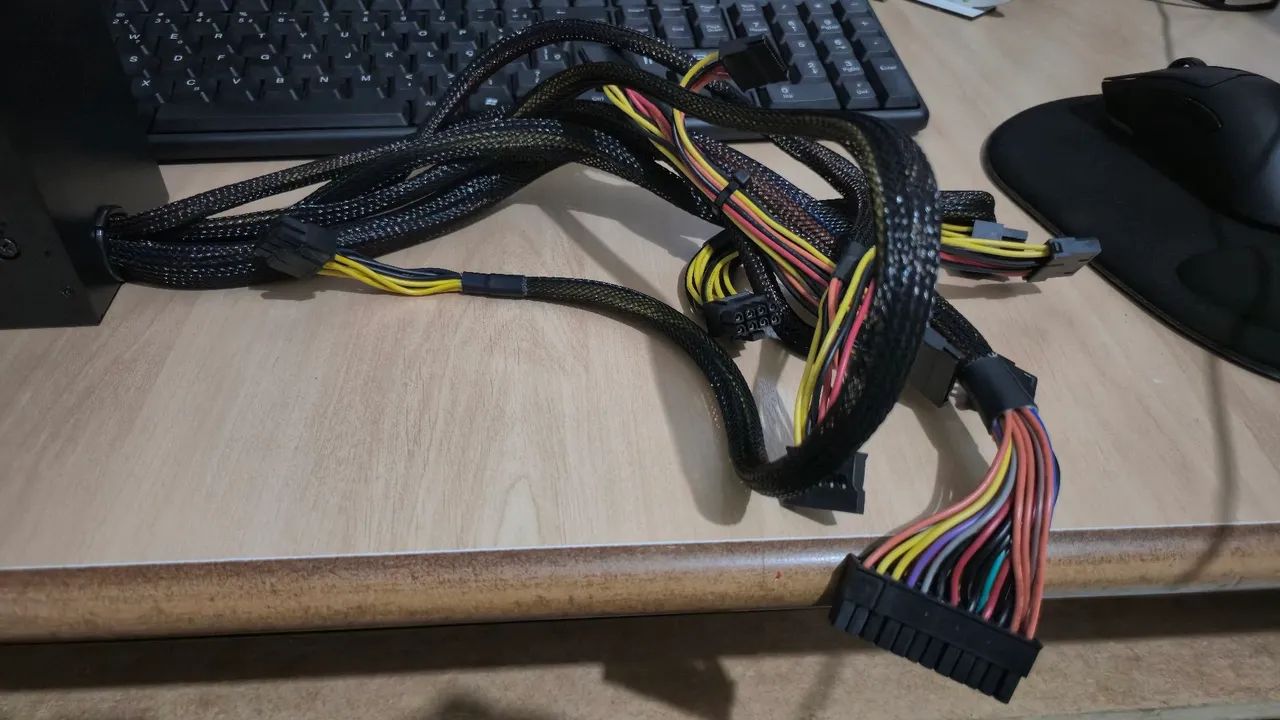 Fonte PC ATX Bluecase 500w 80 plus bronze estado de nova - Foto 3