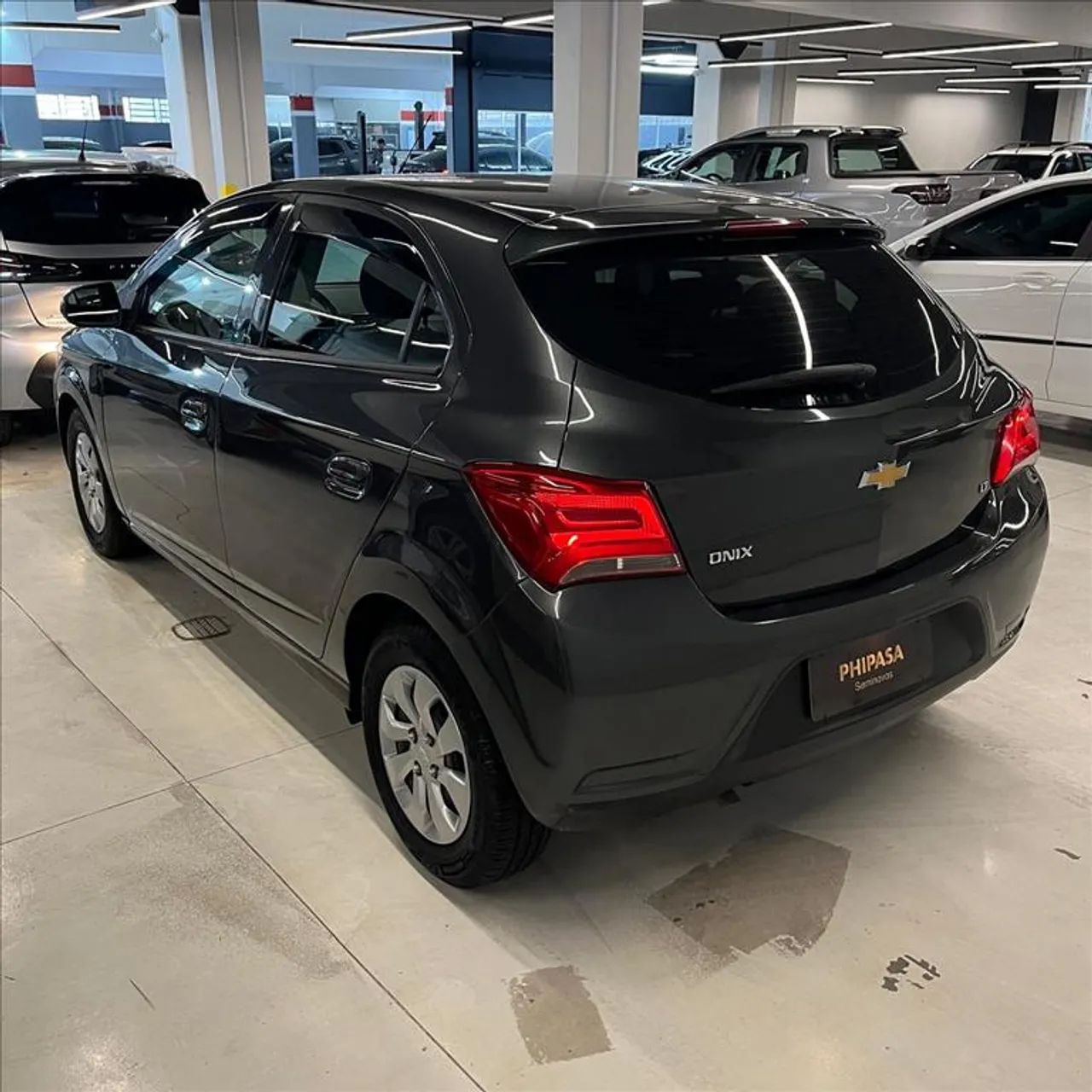 Chevrolet Onix Hatch LT 1.0 8V Flex Mec. 4P 2019 - Foto 4
