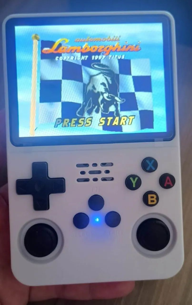 Console De Jogos Retro R36S Com Sistema Linux Tela 3,5 Polegadas 64Gb Cor Branco Ou Roxo - Foto 2