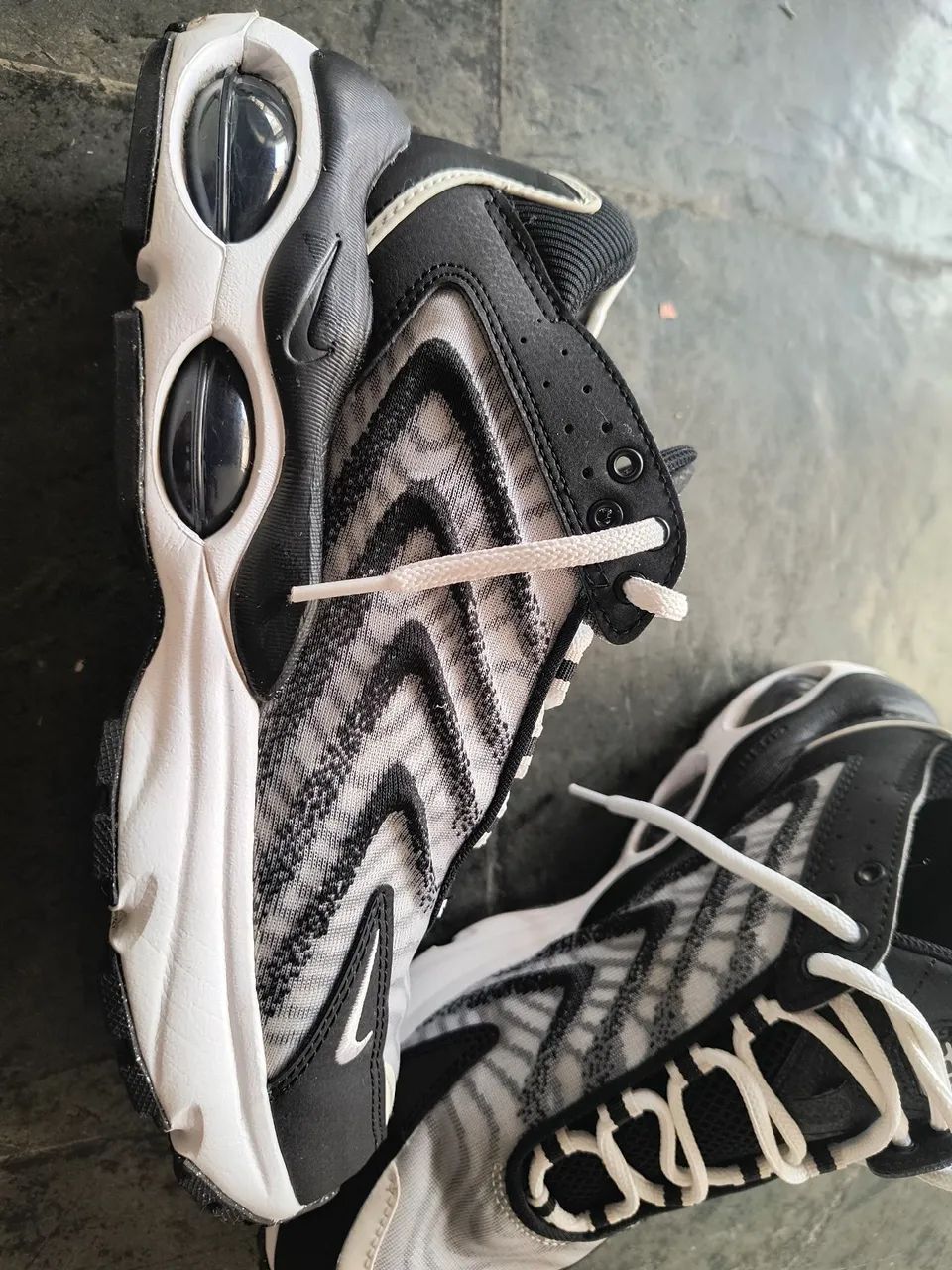 Tênis Nike Air Max TW - Foto 4