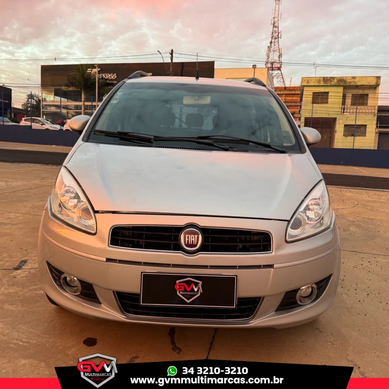 Fiat Idea Attractive 1.4 Fire Flex 8V 5P 2012 - Foto 3