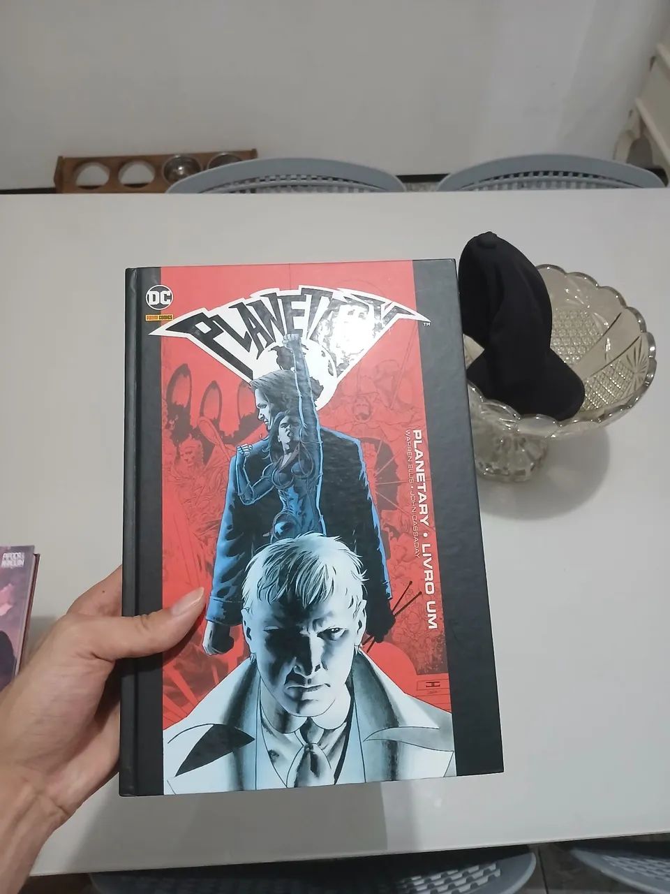 Planetary HQ Vol. 1 edição definitiva Capa Dura Panini Dc Comics - excelente estado 
