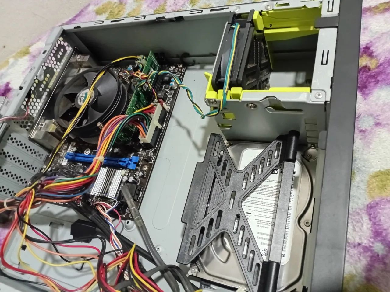 Vendo computador usado