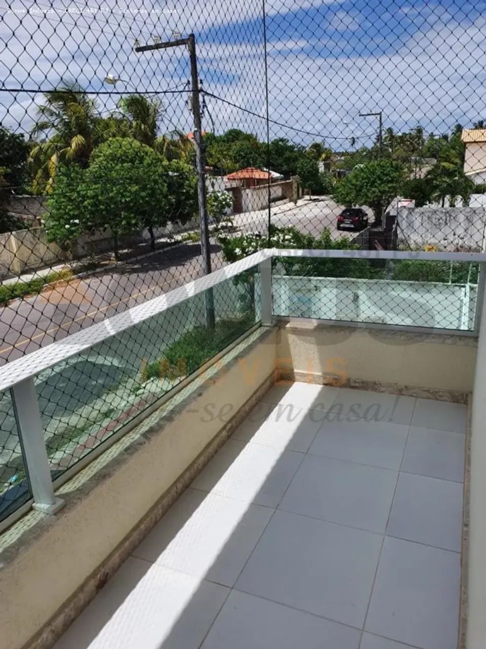 Casa à Venda no Residencial Costa Mar com 3 Quartos, Varandas e Garagem