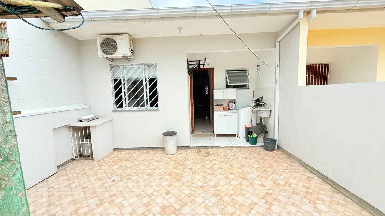 22  Casa com amplo terreno e financiável com melhor valor em Palhoça SC - Foto 4