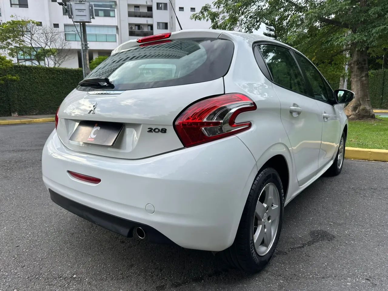 Peugeot 208 Active/active Pack 1.5 Flex 8V 5P 2014 - Foto 5