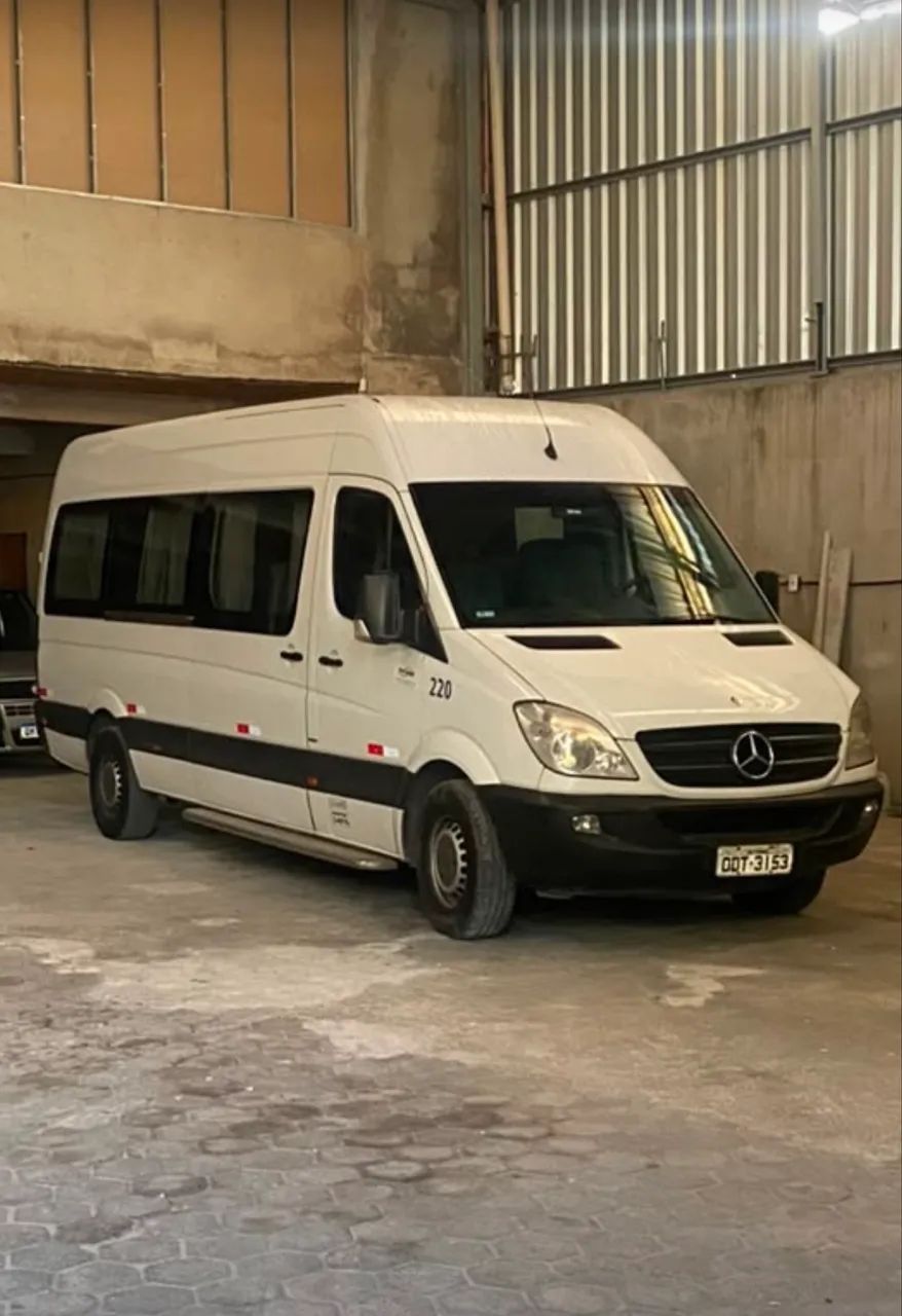Locação de van para transporte e turismo  - Foto 2