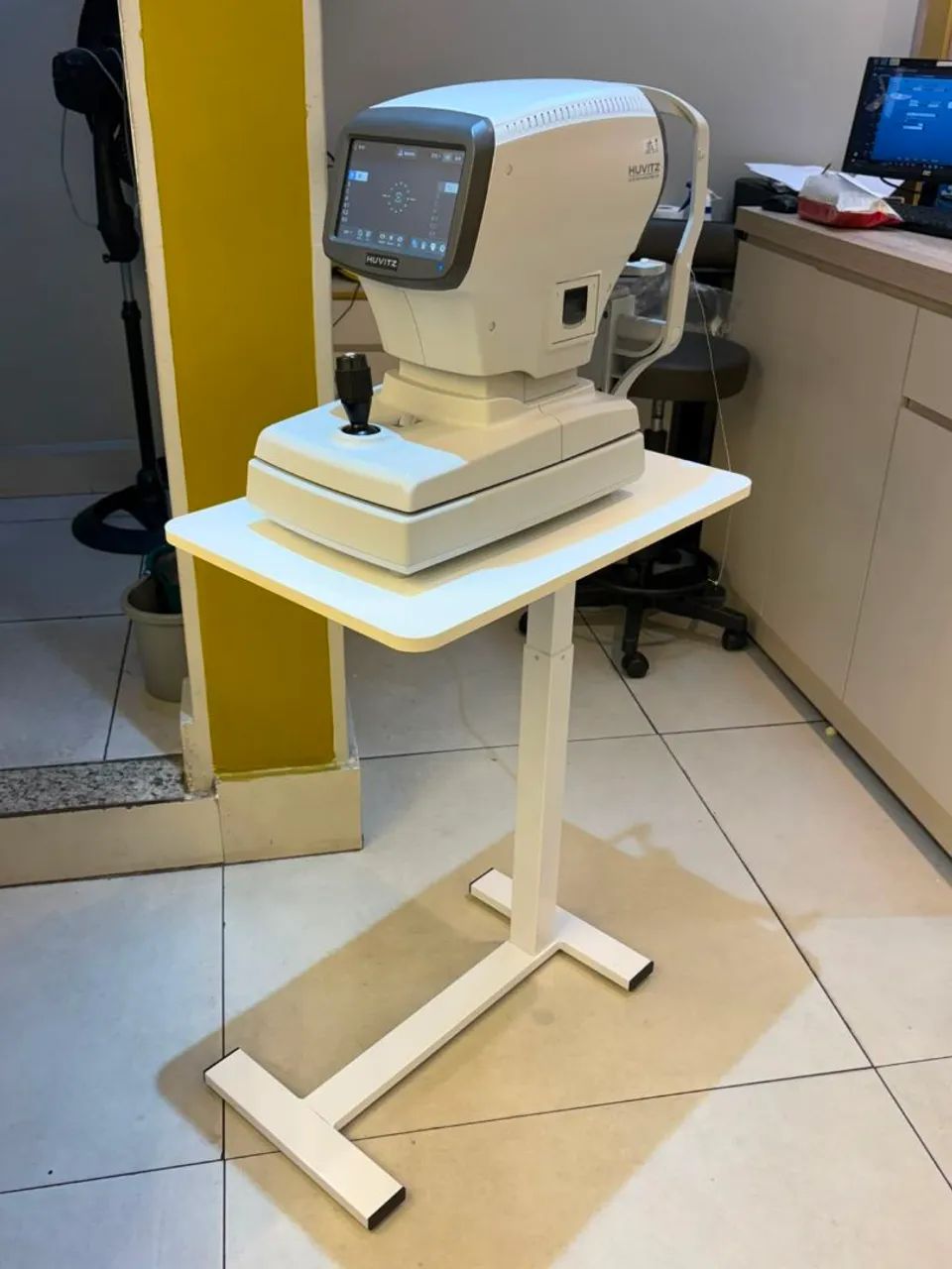 Auto Refrator e Ceratometro. HUVITZ HRK-1