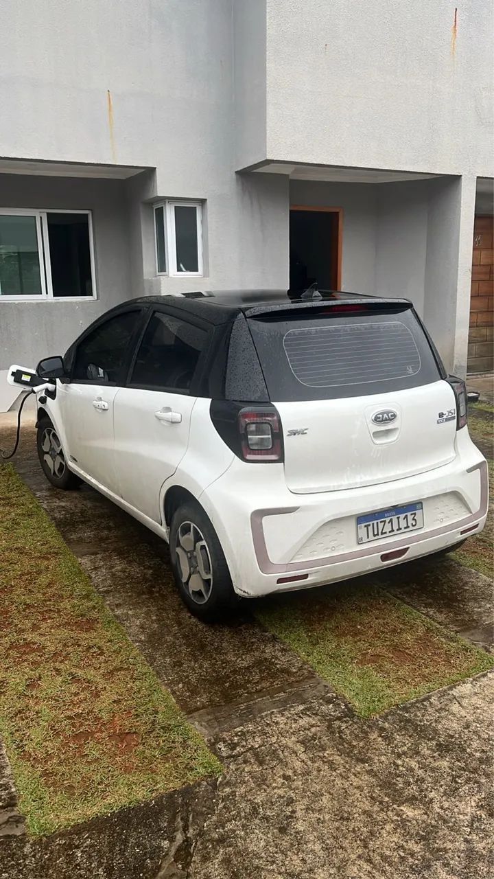 JAC E-JS1 62cv 5P Aut. (elétrico) 2025 - Foto 2