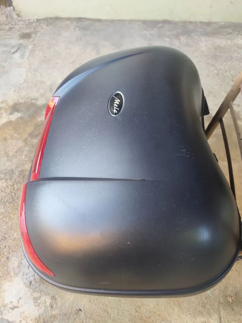 Vende-se baú para Moto.  - Foto 2