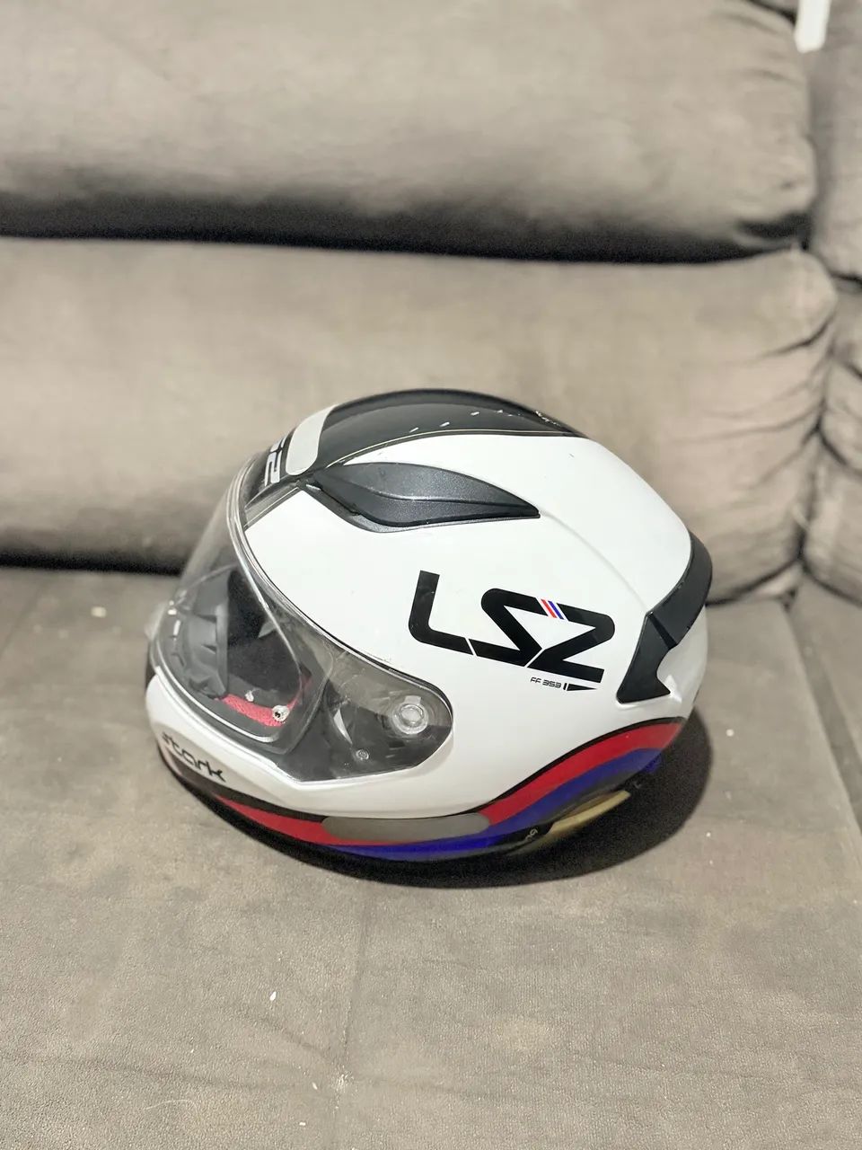 Capacete LS2 Helmets FF353