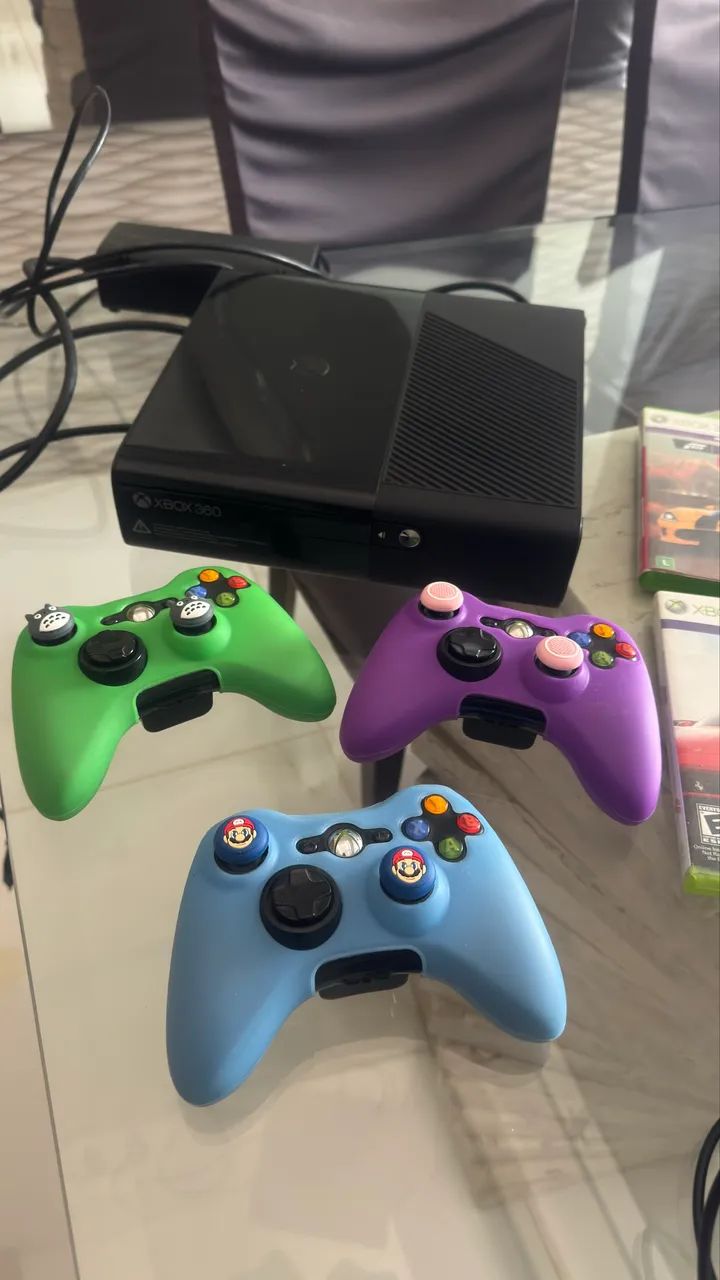 Xbox 360 + 3 Controles 