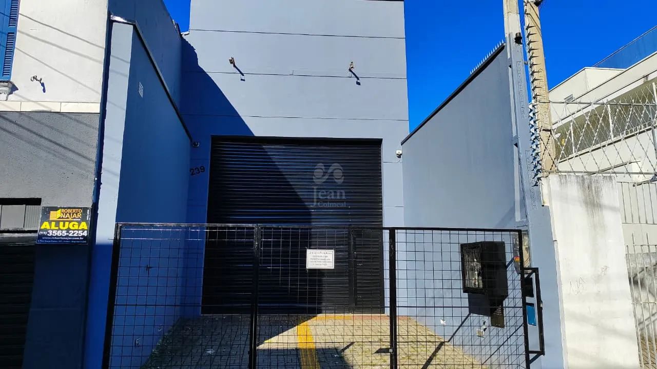 Salão Comercial disponível para a venda no centro de Mogi - 160m²