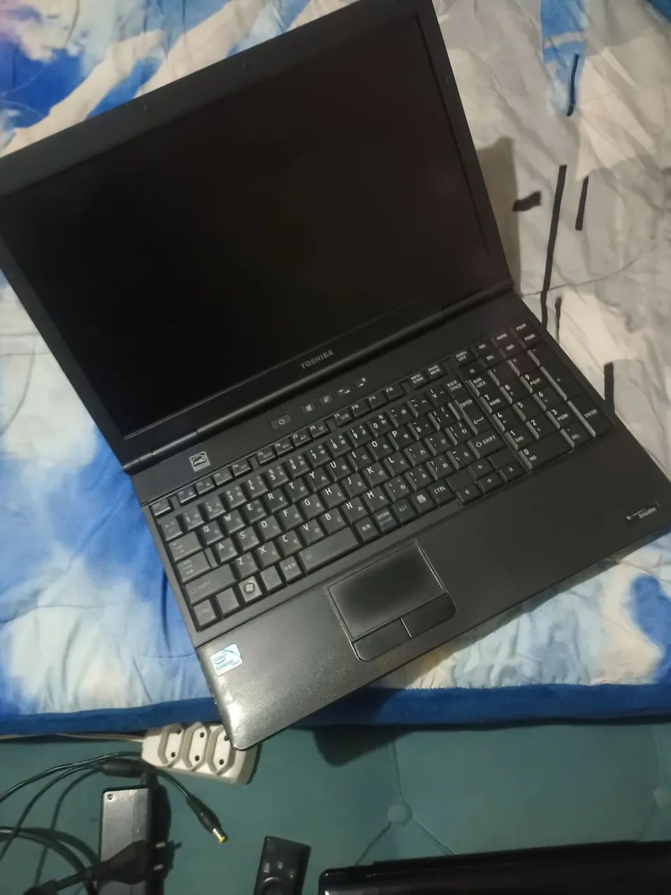 Vende 2. Notebook pra concertar ou tirar peças  - Foto 3