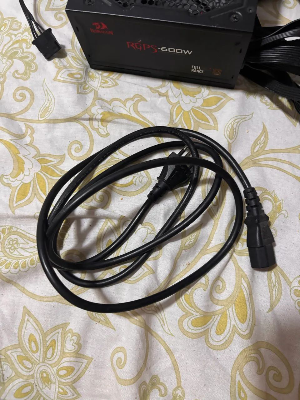 Fonte pc 600w Redragon 