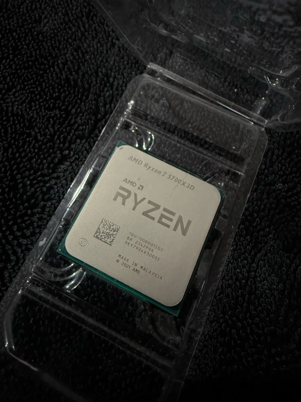 Processador AMD Ryzen 7 5700X3D