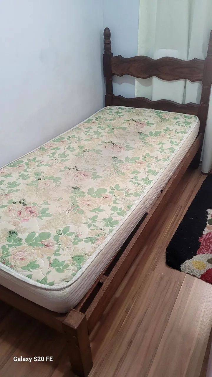 Combo: Cama de casal, cama de solteiro e sofá  - Foto 4