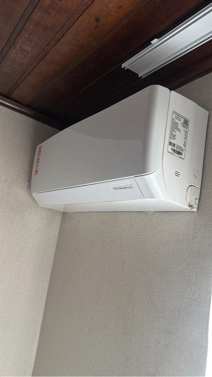 AR CONDICIONADO INVERTER 9.000 BTUs GREE