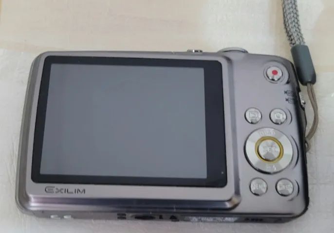 Câmera Casio Exilim EX-FS10 High Speed - Super Câmera Lenta