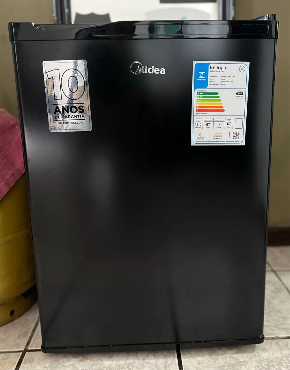 Frigobar Midea 67L