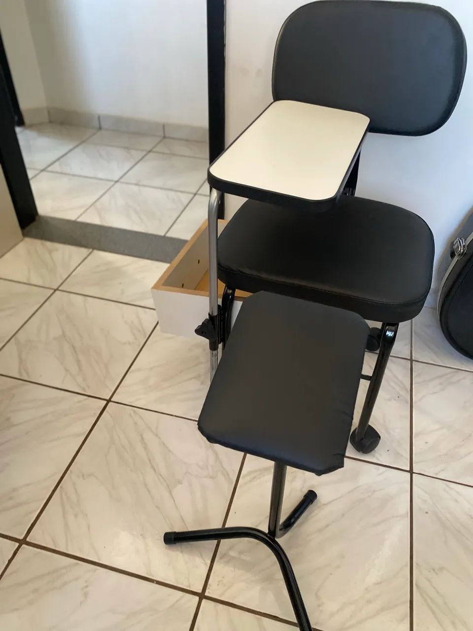 Cadeira manicure  - Foto 4