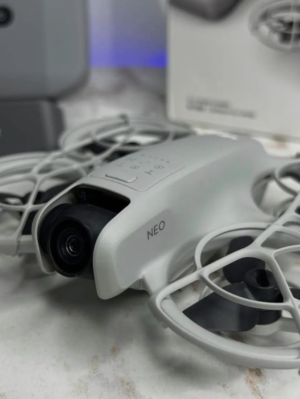 Drone DJI Neo 4K - Fly More Combo - Foto 4