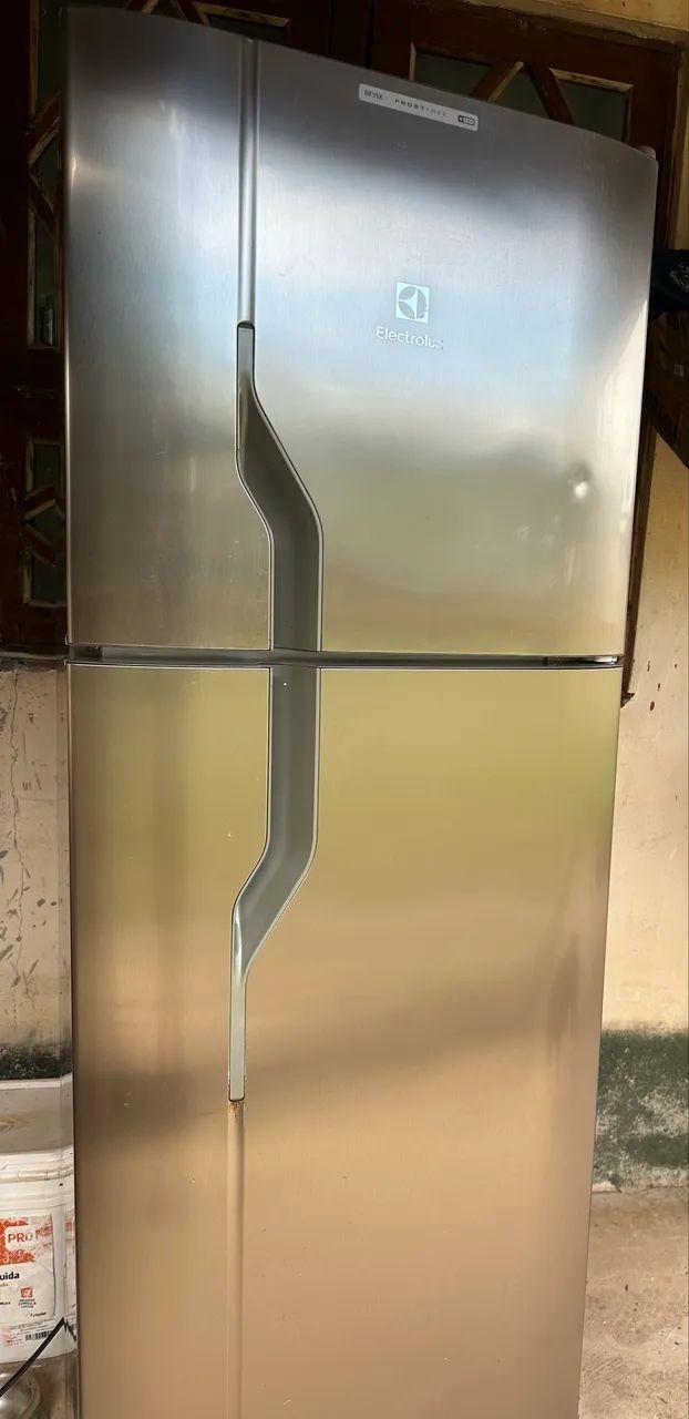 Geladeira electrolux