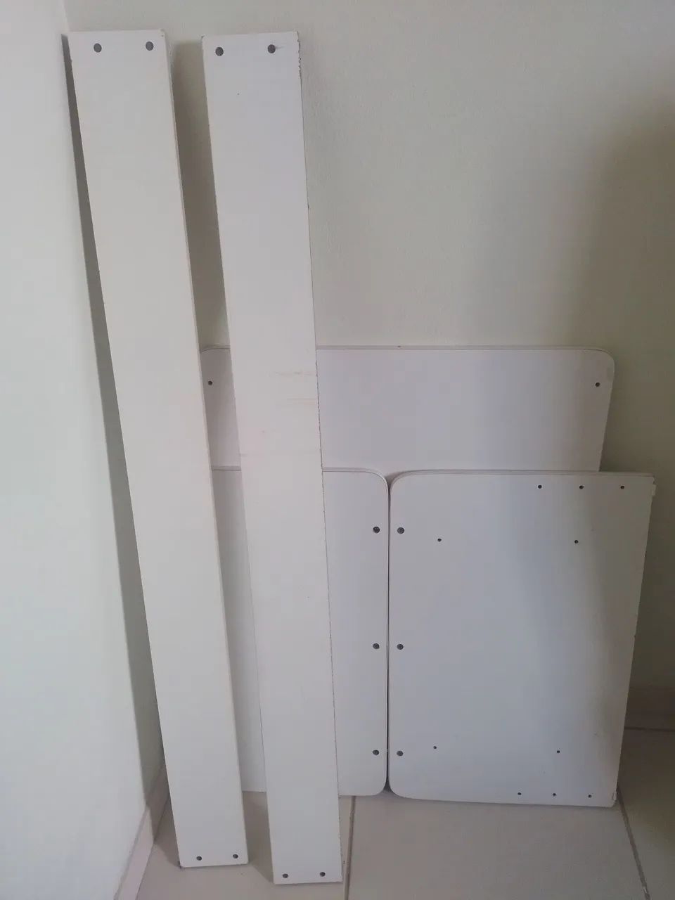 Vendo um berço em ótimo estado,já desmontado valor 100,00