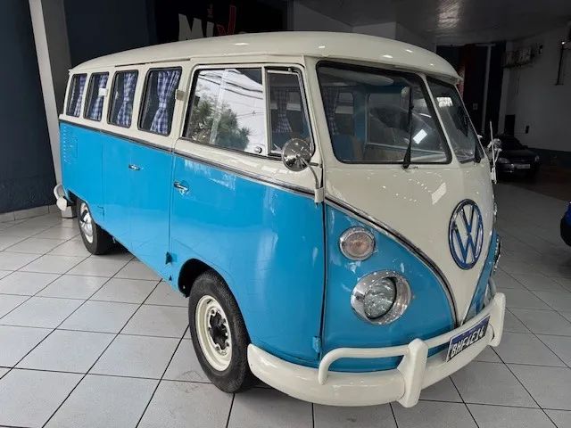 Volkswagen Kombi Standard/ Luxo/ Serie Prata 1975