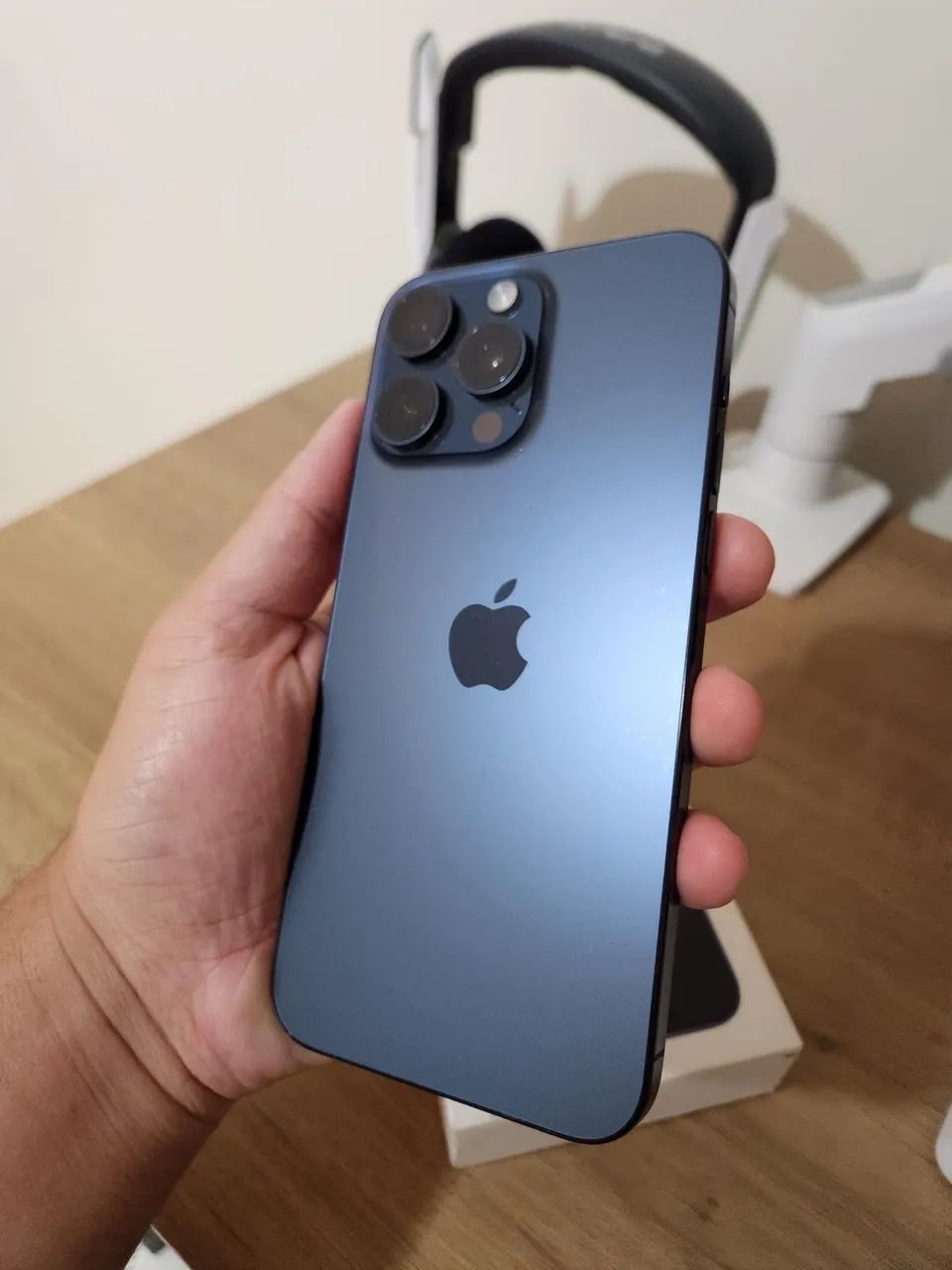 iPhone 15 Pro Max 256GB Cinza - Foto 2