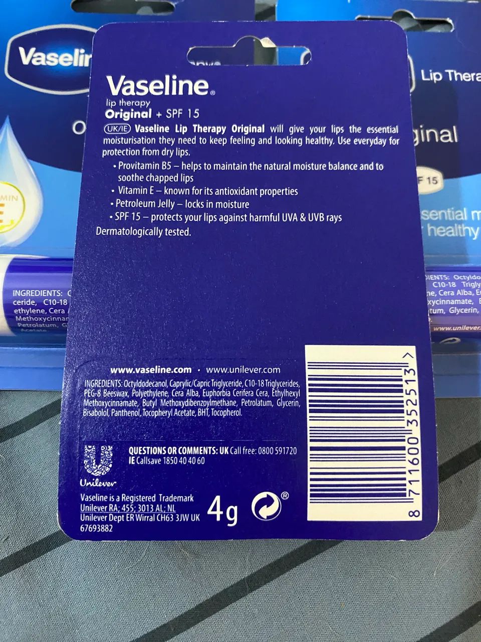 Hidratante labial importado Vaseline  - Foto 2