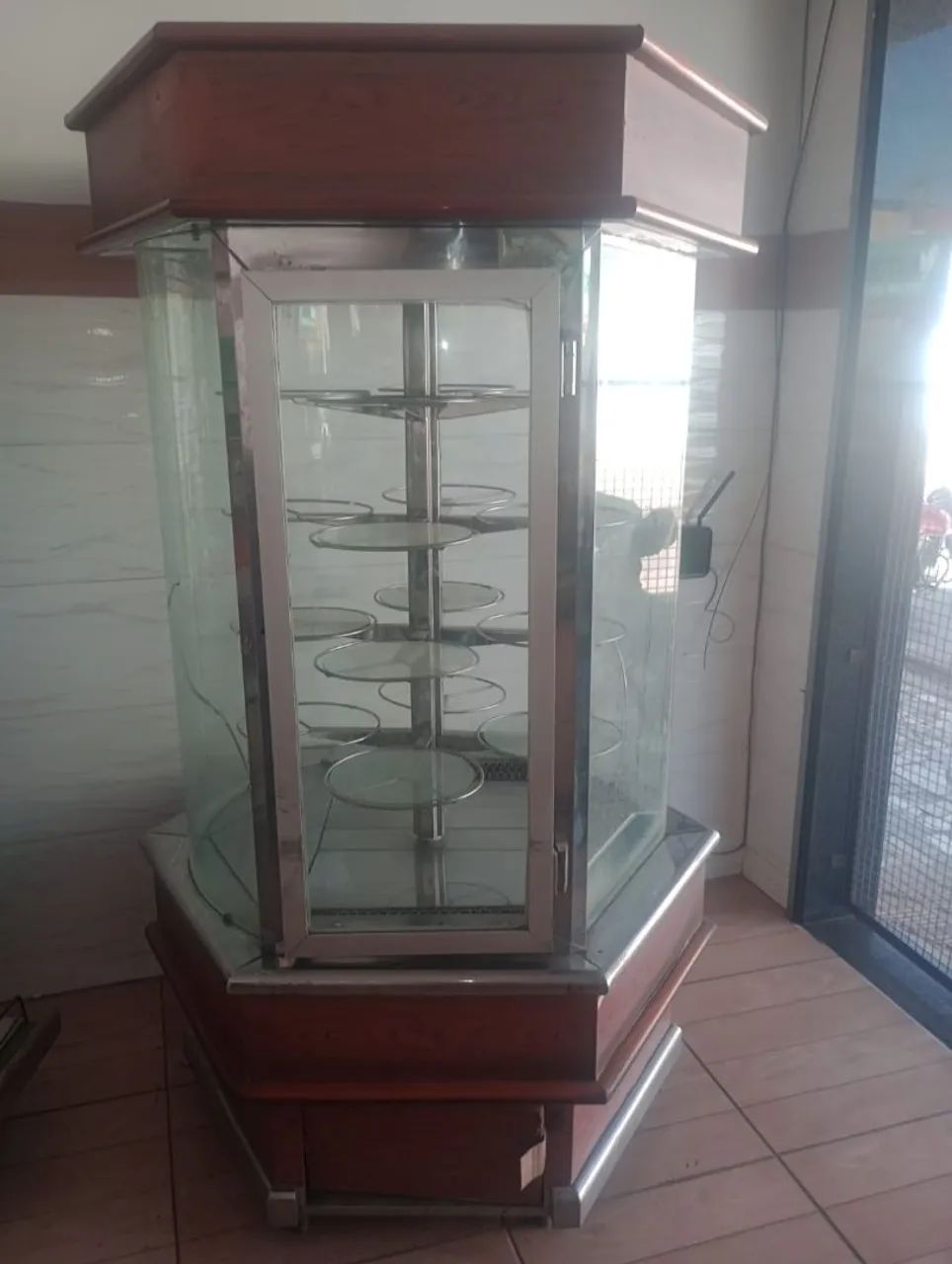 Expositor de bolo giratória  - Foto 2