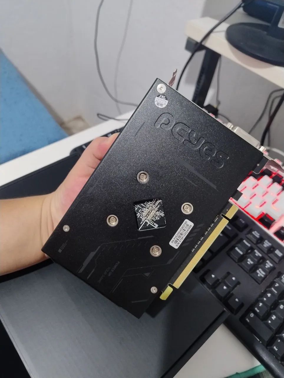 Placa de video RX 550 PCYES 4GB - Foto 4