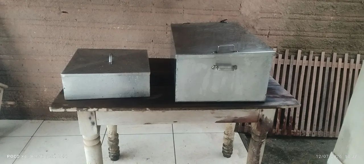 Vende-se, duas caixas inox  - Foto 2