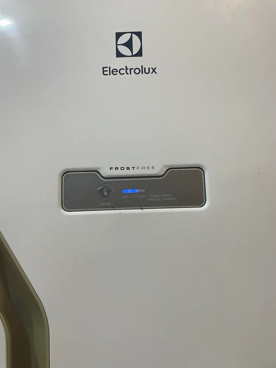 Vende-se geladeira eletrolux  - Foto 2