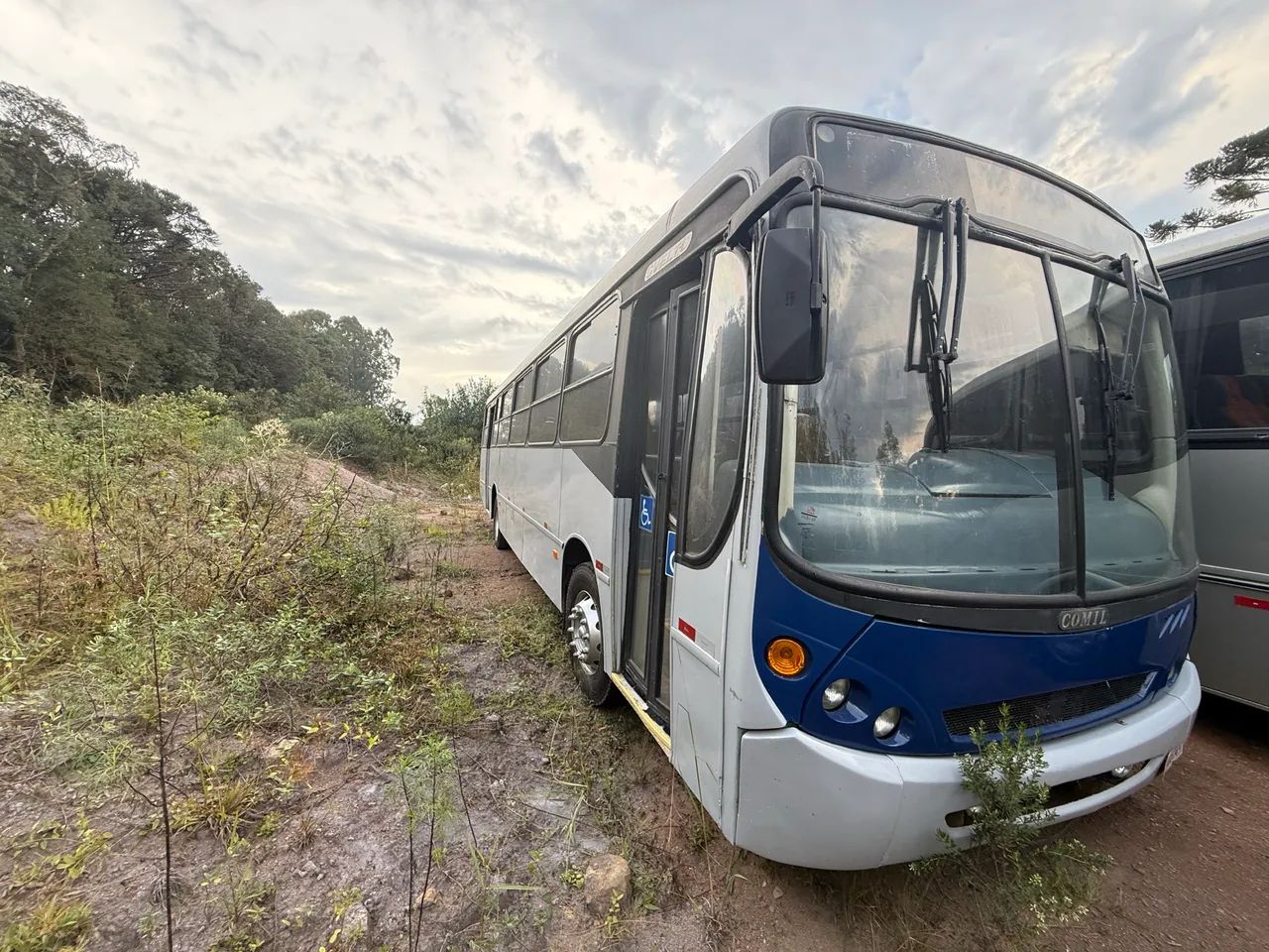 Ônibus Comil VW 49 lugares 