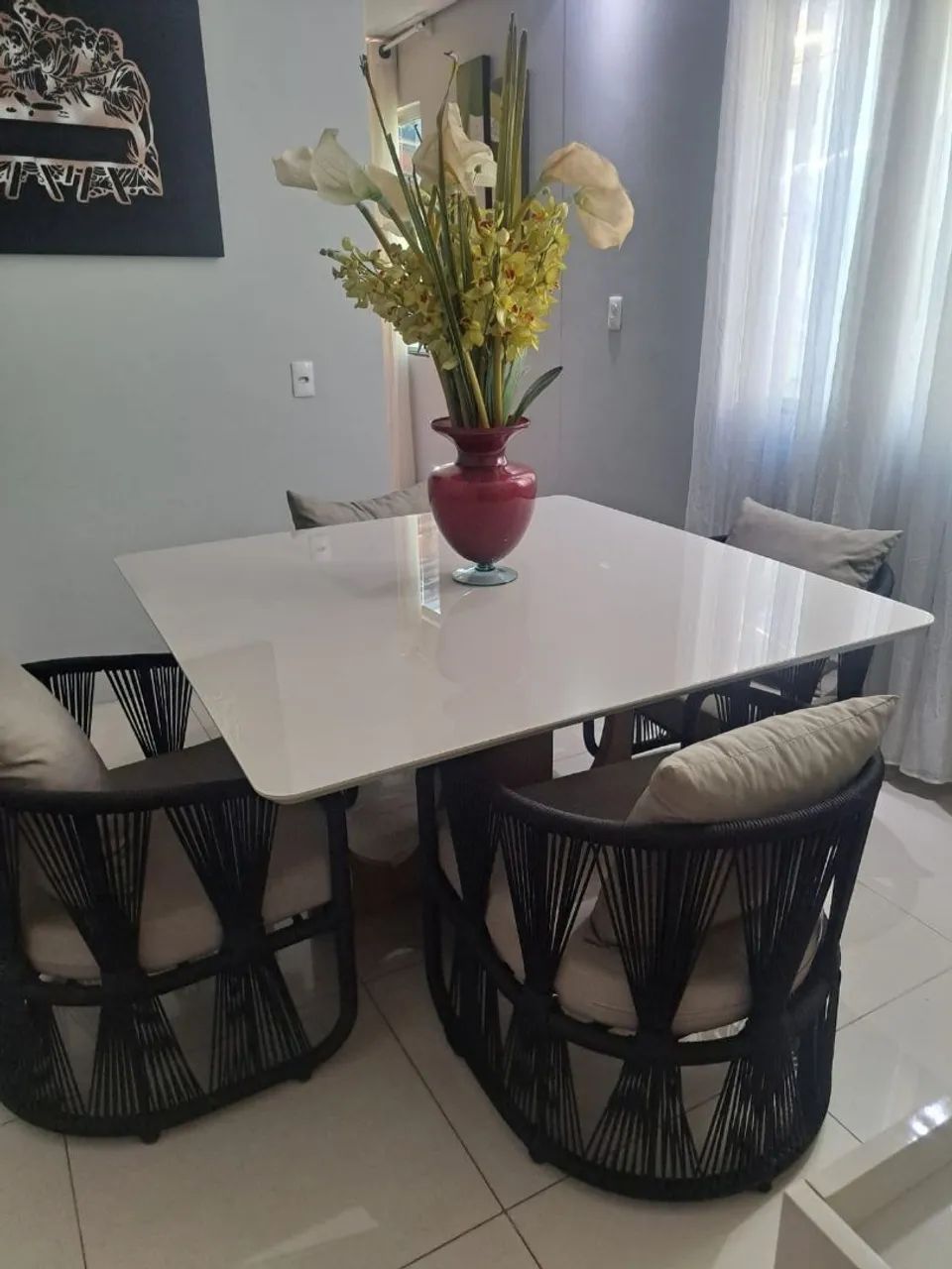 Mesa nova pra seis cadeiras 