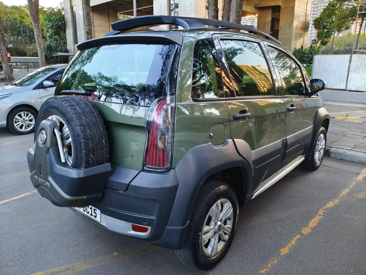 Fiat Idea Adv./ Adv.lock.dualogic 1.8 Flex 5P 2013 - Foto 2